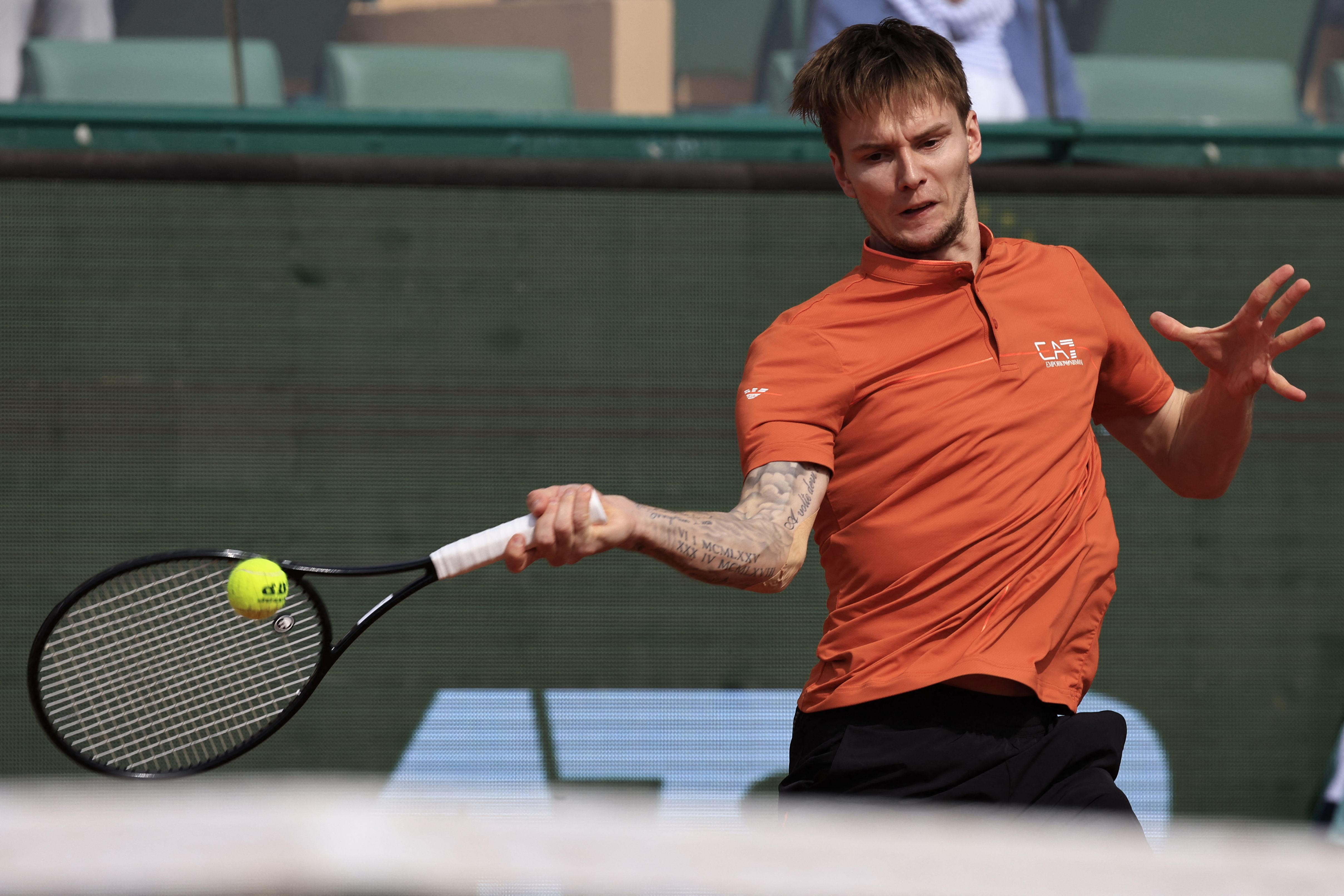 九游中国-ATP总决赛险胜蒙特卡洛大师赛,兹维列夫关键制胜